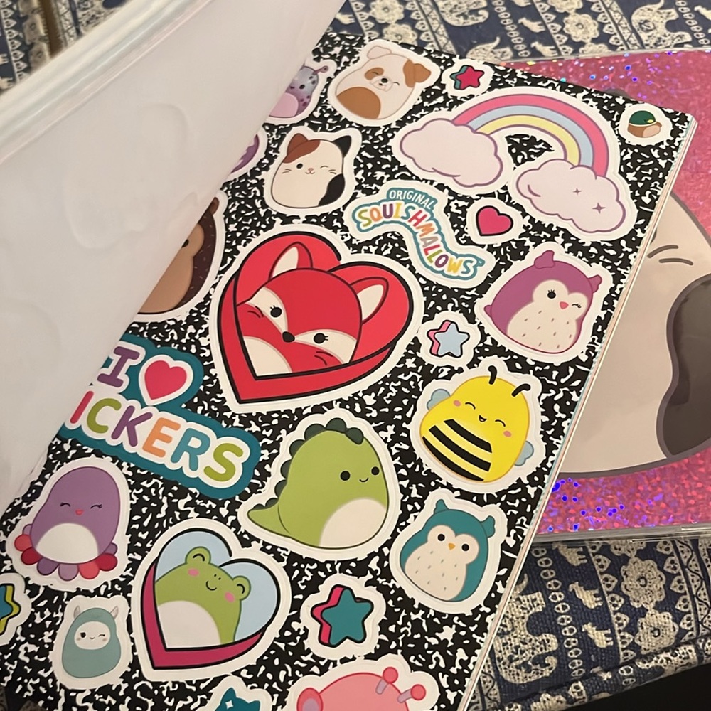 Squishmallows | Sticker and Mini Notebook Bundle - Picture 6 of 10